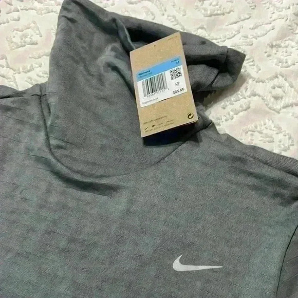 Nike Therma-FIT Swift Element Women's Turtleneck Running Top. Size Medium - Picture 4 of 12